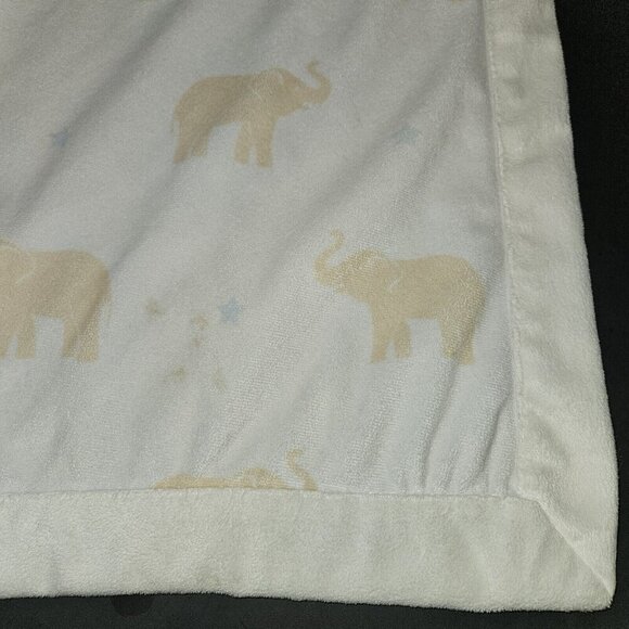 Wendy Bellissimo White Tan Elephant Fleece Baby Blanket Blue Stars READ AS IS - Picture 13 of 13